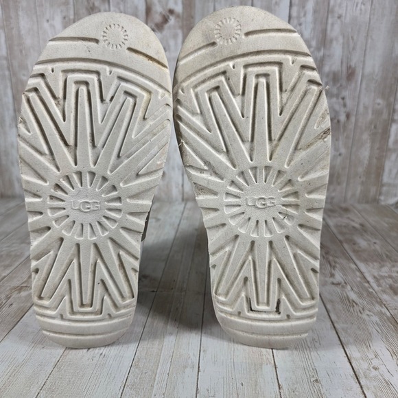 UGG Classic Clear Mini Rainbow Stripe Boots Womens‎ US 6 Colorful Boots - Picture 7 of 8